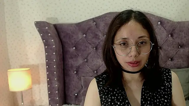 Stephanie Sun online show from March 22, 2025, 8:48 pm
