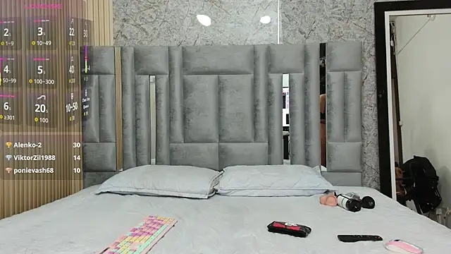 Snapshot of innocenthazel chatting on October 29, 2025, 3:05 am innocenthazel online show from October 29, 2025, 3:05 am