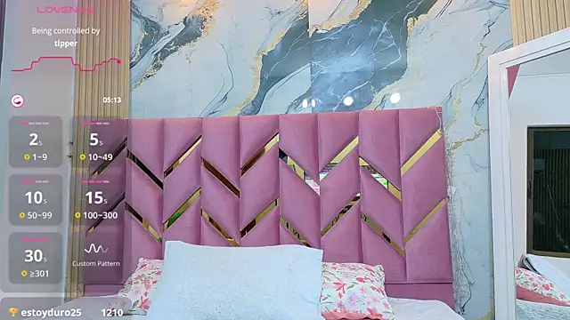 Snapshot of innocenthazel chatting on October 5, 2025, 7:37 pm innocenthazel online show from October 5, 2025, 7:37 pm