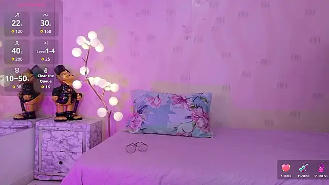 innocenthazel online show from March 13, 2026, 2:49 am