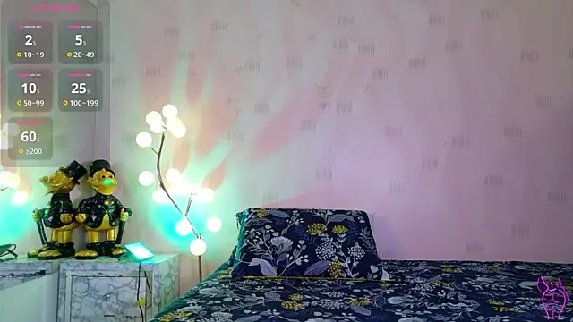 innocenthazel online show from April 18, 2026, 2:58 am