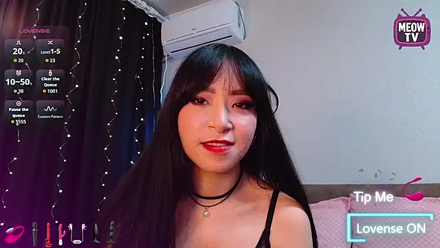 Snapshot of miyakimi0101 chatting on October 10, 2025, 12:00 am miyakimi0101 online show from October 10, 2025, 12:00 am