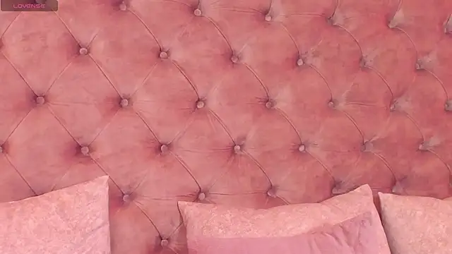 regina noctixx online show from November 26, 2025, 11:27 pm