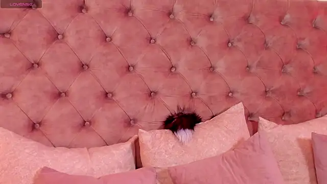 regina noctixx online show from November 27, 2025, 11:27 pm