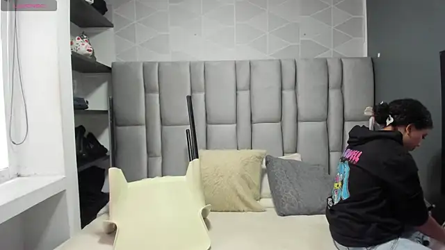 Natasha rose   online show from September 17, 2025, 7:16 pm