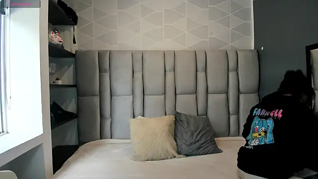 Natasha rose   online show from September 30, 2025, 7:31 pm