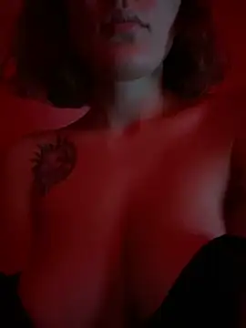 donnahouse online show from February 28, 2025, 2:53 am