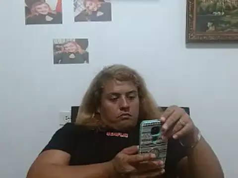 pamelareynadelsur online show from March 1, 2025, 12:07 am