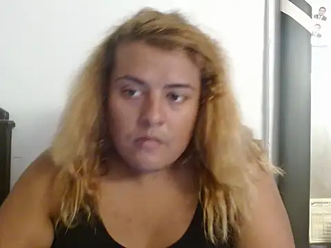 pamelareynadelsur online show from February 25, 2025, 7:27 pm