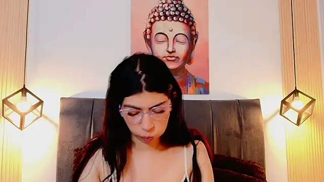 Cassie bloom online show from November 26, 2025, 7:47 pm