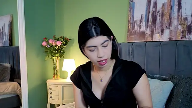 Cassie bloom online show from April 5, 2026, 3:24 am