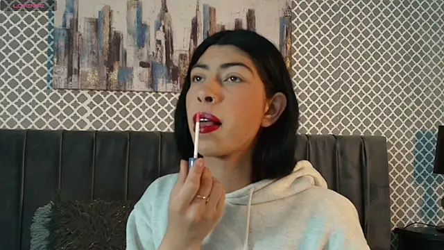 Snapshot of Cassie_bloom chatting on October 16, 2025, 3:15 am Cassie bloom online show from October 16, 2025, 3:15 am