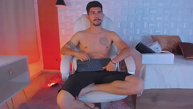 AlejandroStormm online show from March 9, 2025, 2:50 am