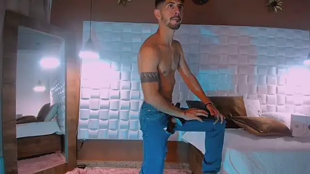 AlejandroStormm online show from February 28, 2025, 8:28 pm