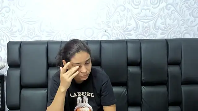 ElizaAndQuisha online show from September 17, 2025, 1:13 pm