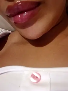 Sexlove1xo online show from September 25, 2025, 12:05 am