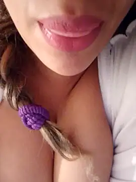 Sexlove1xo online show from March 6, 2025, 2:30 am