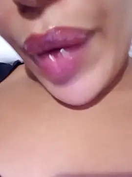 Sexlove1xo online show from September 28, 2025, 5:09 pm