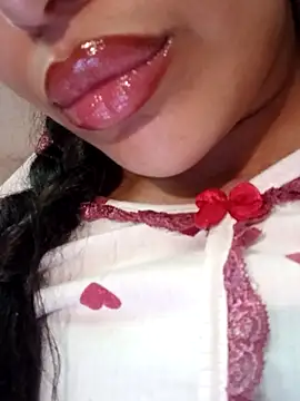 Sexlove1xo online show from April 5, 2026, 12:12 pm