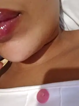 Sexlove1xo online show from September 26, 2025, 3:30 pm