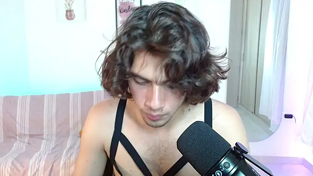 SebasxxL1 online show from February 23, 2025, 7:38 pm