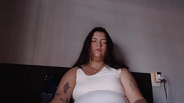 GoddessChaar online show from April 26, 2026, 12:13 pm