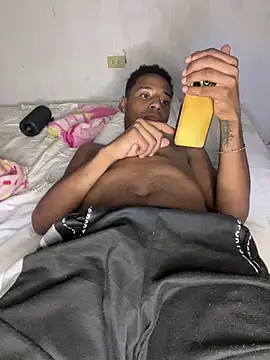 Liam Canales online show from March 21, 2025, 3:33 am