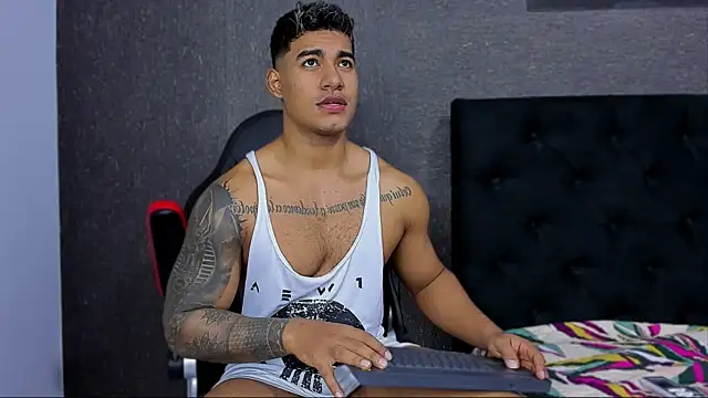 Snapshot of luigi_hot_ chatting on February 26, 2025, 3:35 am luigi hot online show from February 26, 2025, 3:35 am