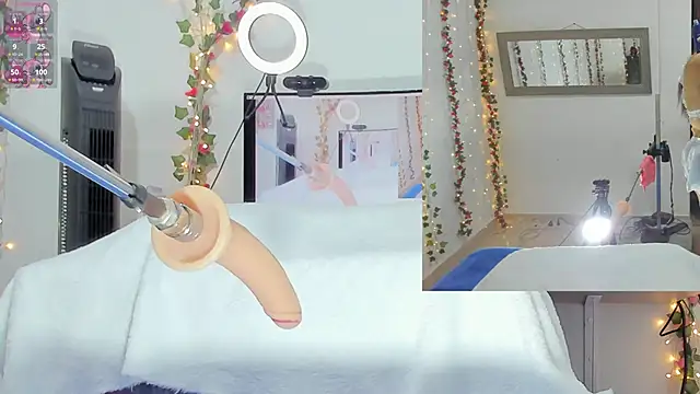 Snapshot of Genesis_Love__ chatting on October 9, 2025, 9:43 am Genesis Love online show from October 9, 2025, 9:43 am