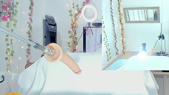 Snapshot of Genesis_Love__ chatting on October 14, 2025, 9:32 am Genesis Love online show from October 14, 2025, 9:32 am