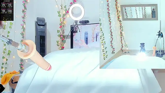 Snapshot of Genesis_Love__ chatting on October 21, 2025, 9:30 am Genesis Love online show from October 21, 2025, 9:30 am