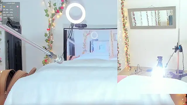 Snapshot of Genesis_Love__ chatting on September 20, 2025, 9:25 am Genesis Love online show from September 20, 2025, 9:25 am