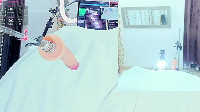 Snapshot of Genesis_Love__ chatting on March 20, 2025, 3:47 pm Genesis Love online show from March 20, 2025, 3:47 pm