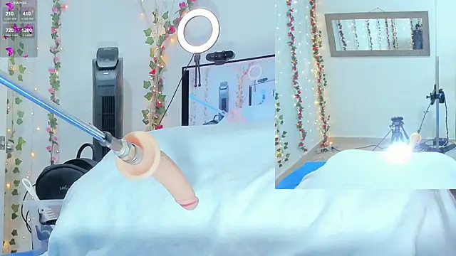 Snapshot of Genesis_Love__ chatting on October 26, 2025, 9:31 am Genesis Love online show from October 26, 2025, 9:31 am