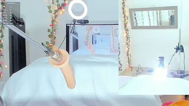 Snapshot of Genesis_Love__ chatting on September 22, 2025, 9:26 am Genesis Love online show from September 22, 2025, 9:26 am