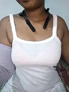 Snapshot of Ashugril_hot chatting on October 8, 2025, 9:33 am Ashugril hot online show from October 8, 2025, 9:33 am