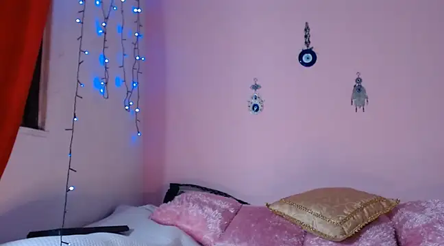 Snapshot of Maddy_Jhonsson chatting on March 11, 2025, 11:58 pm Maddy Jhonsson online show from March 11, 2025, 11:58 pm