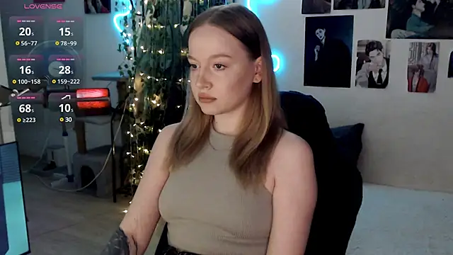 lissallor  online show from March 5, 2025, 9:27 am