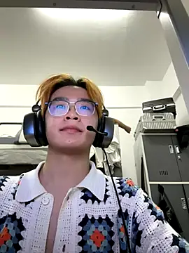 Anson0722 online show from October 13, 2025, 12:51 pm