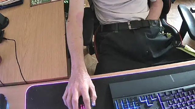 Snapshot of DerGeileLoveboy chatting on September 22, 2025, 1:39 pm DerGeileLoveboy online show from September 22, 2025, 1:39 pm