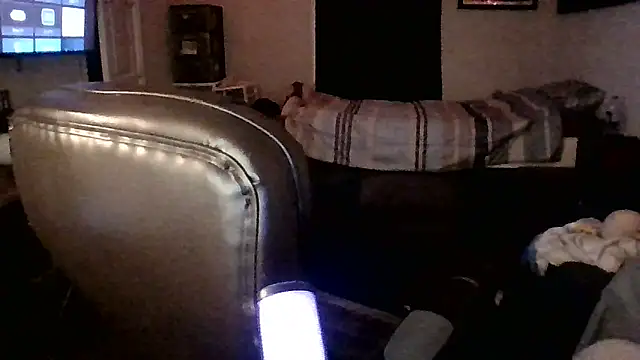 Snapshot of JCstrings chatting on March 7, 2025, 4:35 am JCstrings online show from March 7, 2025, 4:35 am