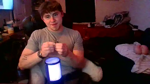 Snapshot of JCstrings chatting on February 26, 2025, 5:35 am JCstrings online show from February 26, 2025, 5:35 am