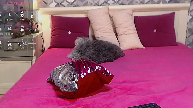 Snapshot of Nico1e_Smith chatting on October 16, 2025, 3:15 am Nico1e Smith online show from October 16, 2025, 3:15 am