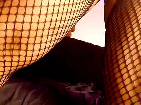 Snapshot of MsBootyBoop chatting on October 6, 2025, 5:02 pm MsBootyBoop online show from October 6, 2025, 5:02 pm