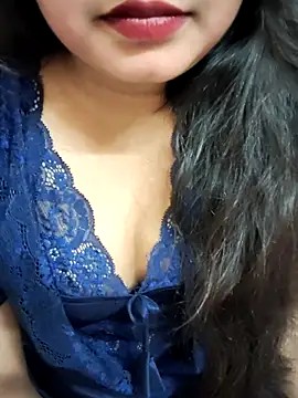 RICHA 0 online show from March 5, 2025, 7:49 pm
