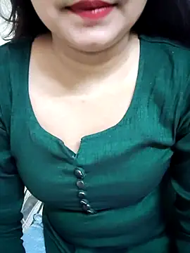 RICHA 0 online show from March 6, 2025, 11:53 pm