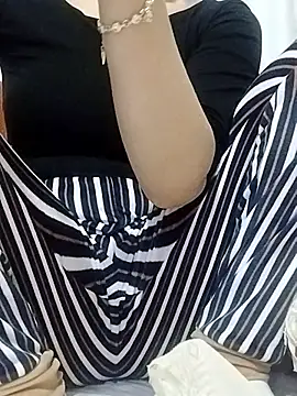 BUSE8821 online show from January 11, 2026, 5:20 pm