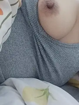 Snapshot of BUSE8821 chatting on September 20, 2025, 11:26 am BUSE8821 online show from September 20, 2025, 11:26 am