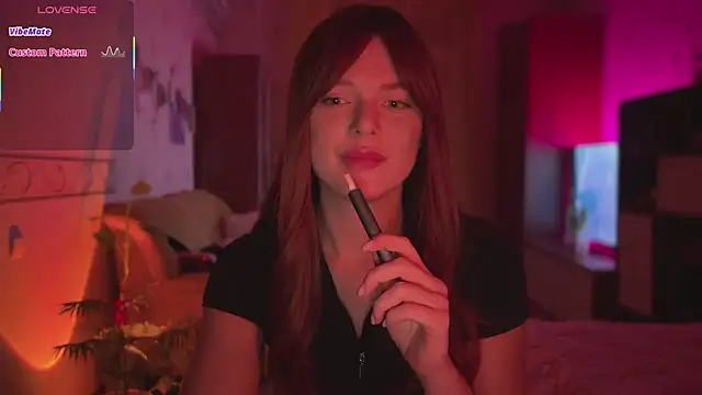 CherryRed Girl online show from March 24, 2026, 11:05 pm