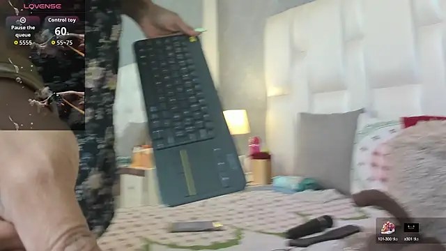 ConnySullivan online show from October 15, 2025, 12:35 pm